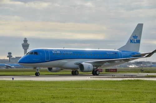 Eighth Embraer 175 arrives at Schiphol