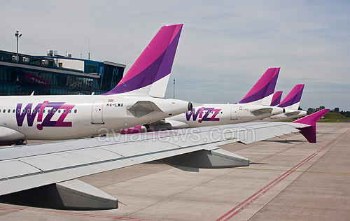 Wizz Air   ,    