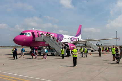 Wizz Air ,        2008 