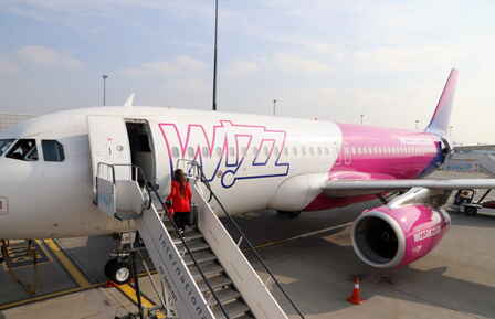  ,    :     Wizz Air   