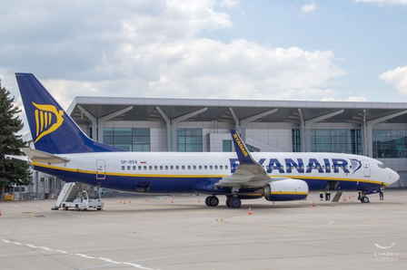 Ryanair   -   